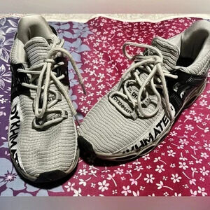 DYKHMATE Running Shoes Womens Breathable Slip On Tennis Walking Sneakers Mesh